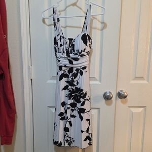 Small Size Speechless Elegant Black and White Floral Dress